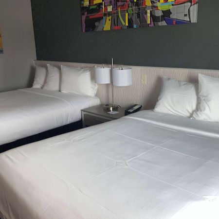 Baymont By Wyndham Madison Hotel Ngoại thất bức ảnh