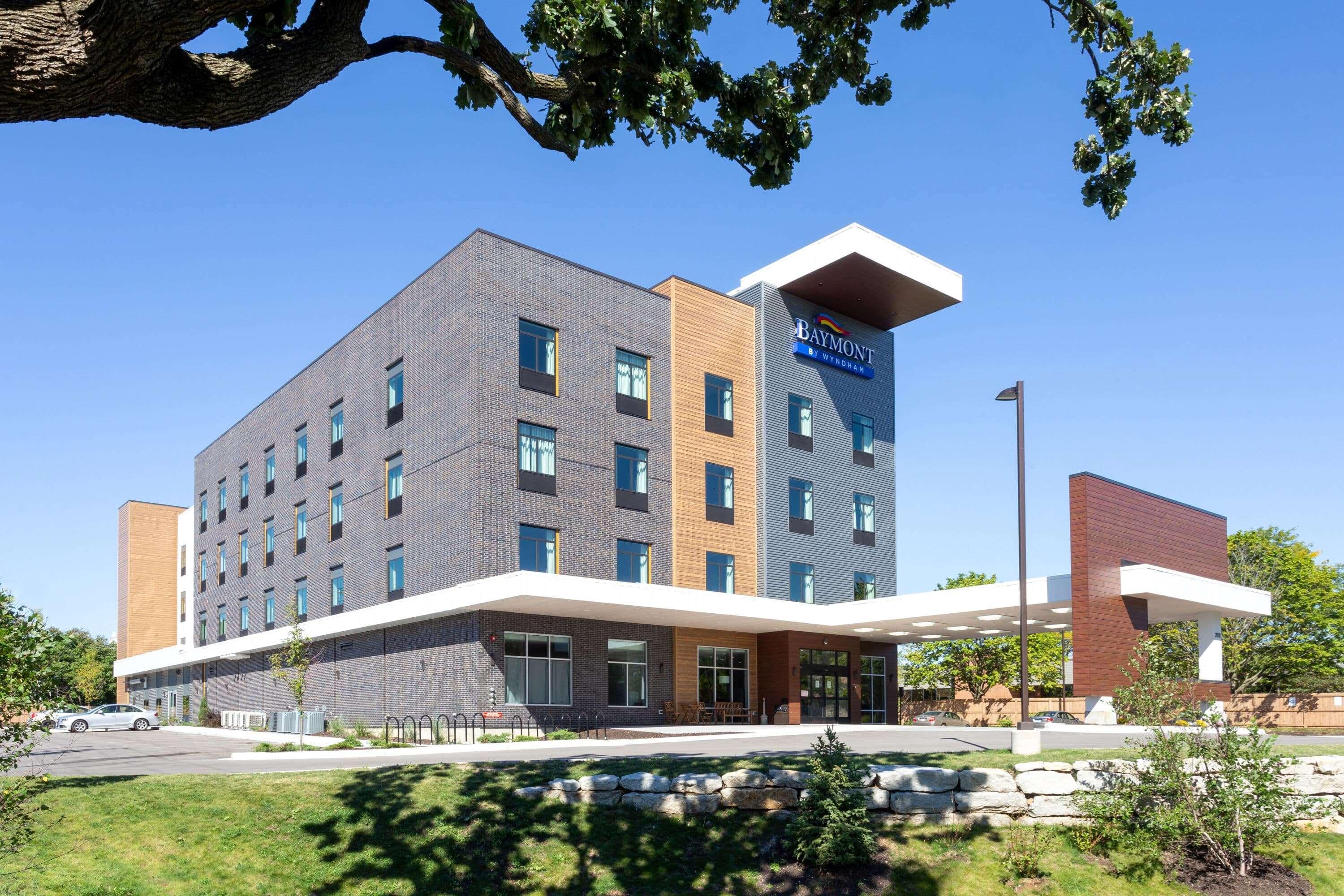 Baymont By Wyndham Madison Hotel Ngoại thất bức ảnh