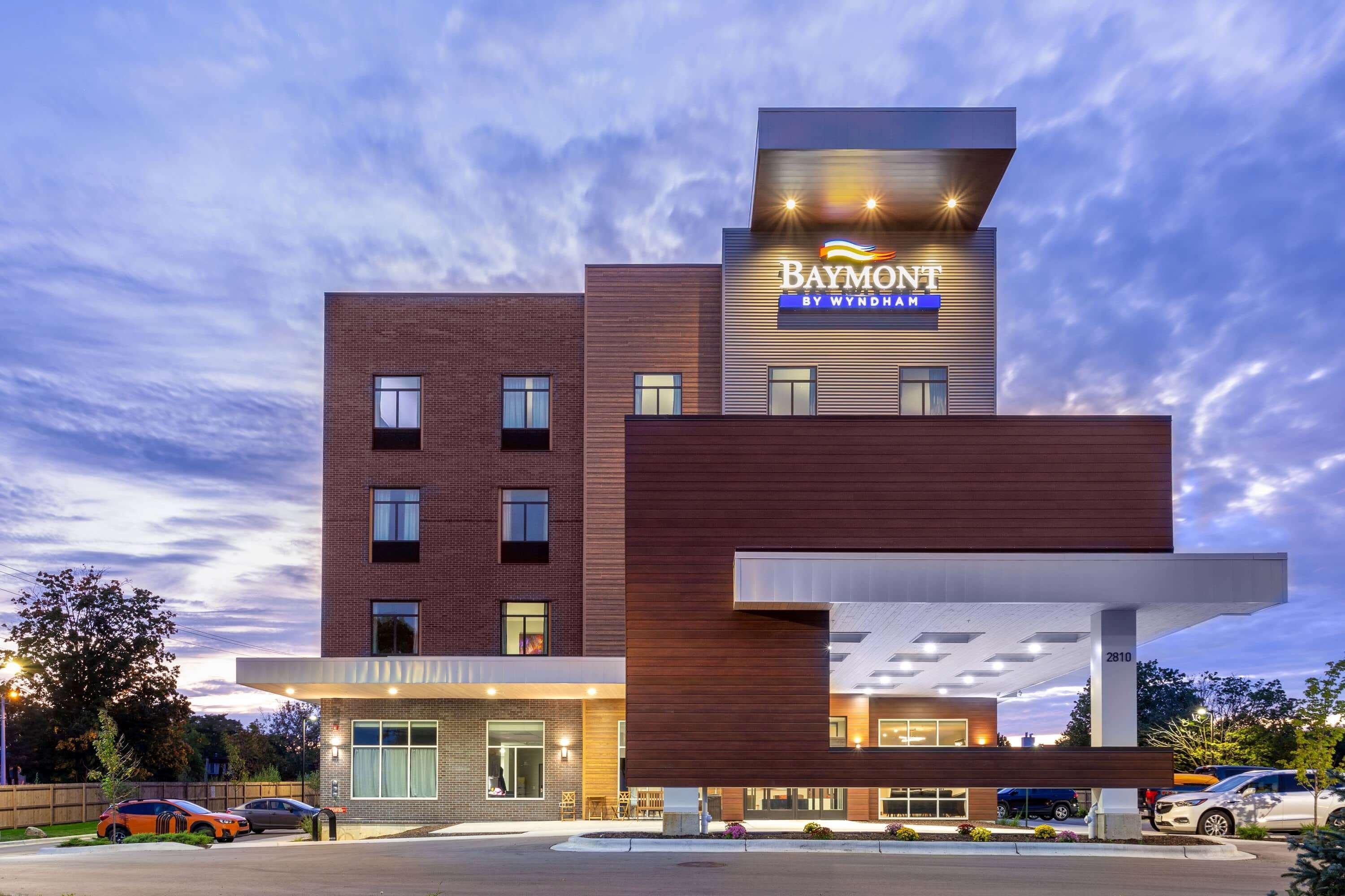 Baymont By Wyndham Madison Hotel Ngoại thất bức ảnh