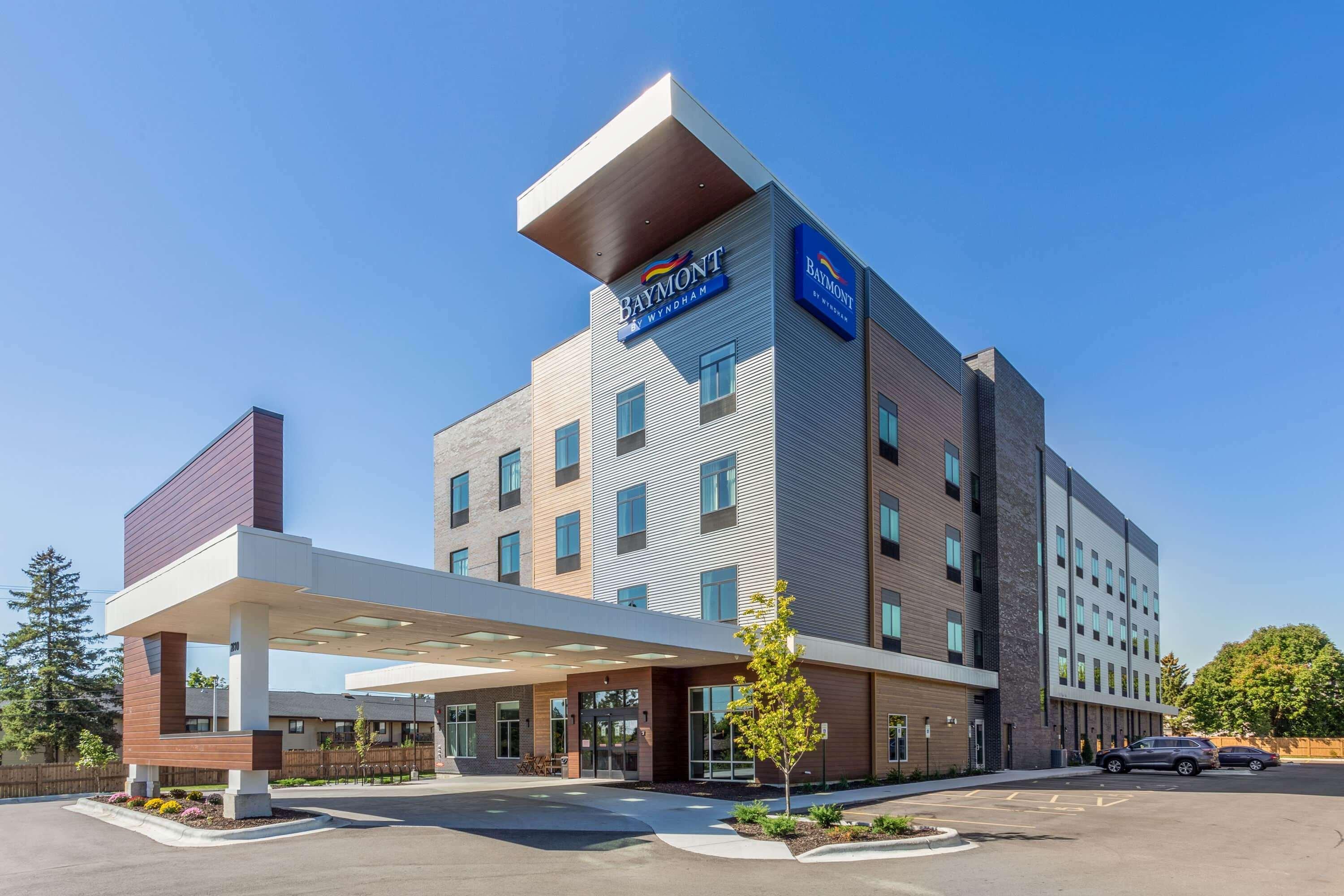 Baymont By Wyndham Madison Hotel Ngoại thất bức ảnh